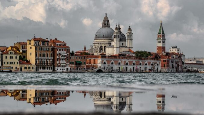 uploaded-image-danismanlik-ve-pazar-arastirmasi-1698146008612