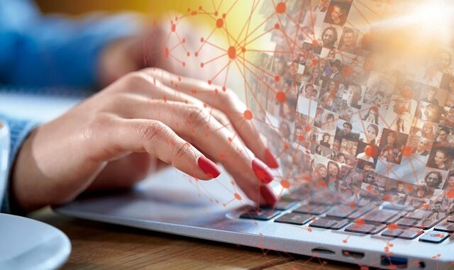 İnsan Kaynakları Stratejisi ve Gelişim Programları İnsan Kaynakları Stratejisi ve Gelişim Programları
